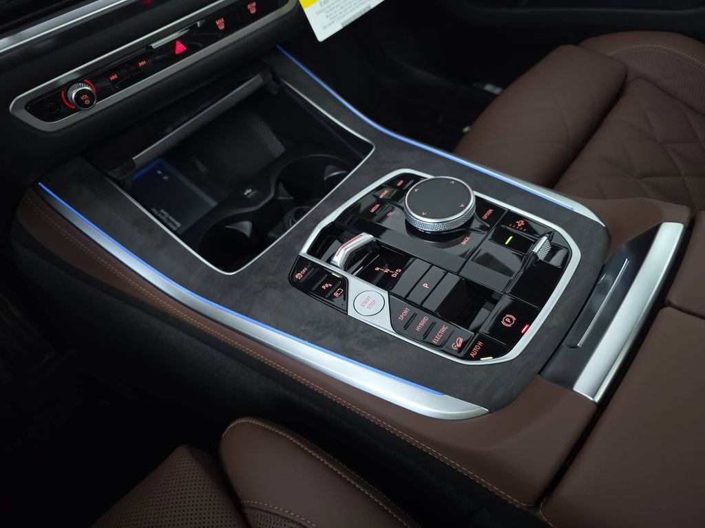New 2026 BMW X5 xDrive50e w/ M Sport Package image 25