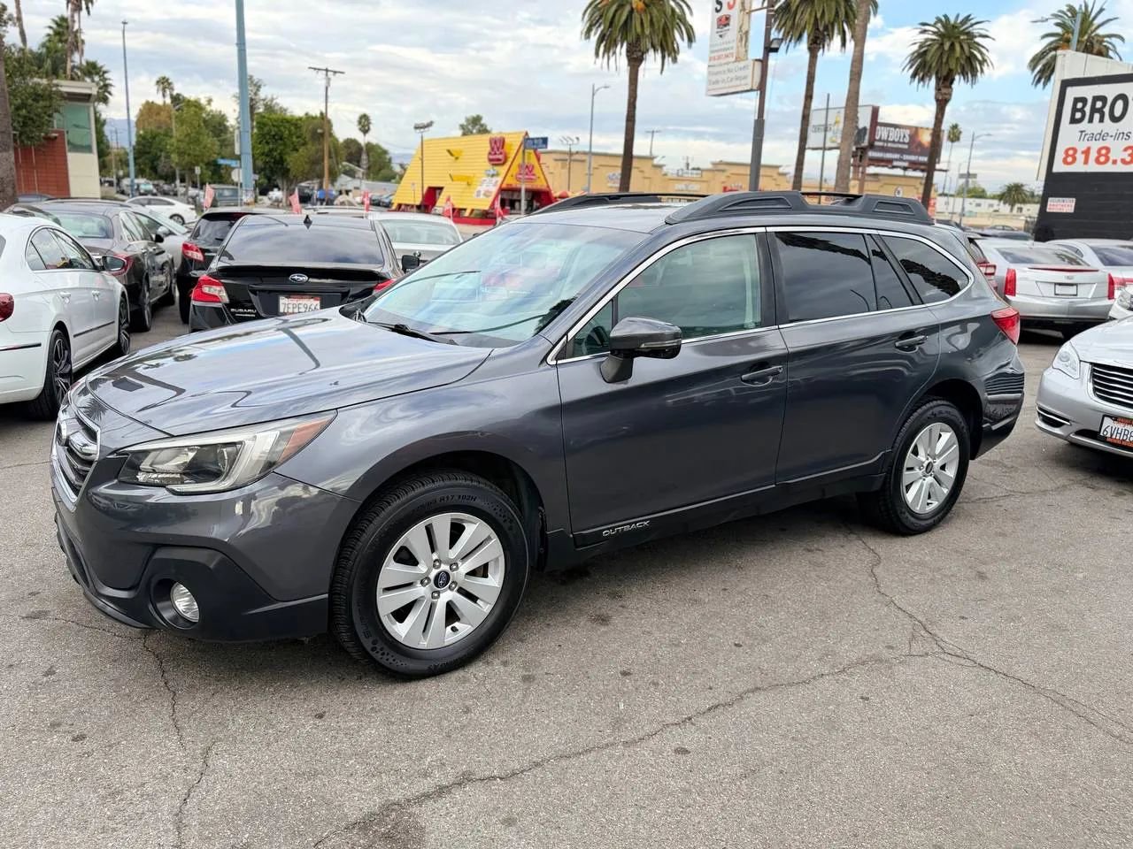 Used 2018 Subaru Outback 2.5i Premium image 9