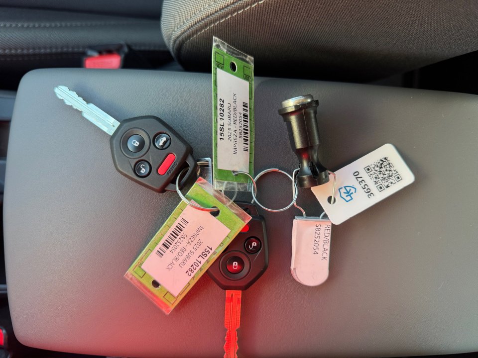 Certified 2025 Subaru Impreza 2.0i image 38