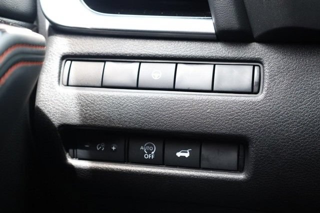 Certified 2025 Nissan Rogue SV AWD/4WD image 18