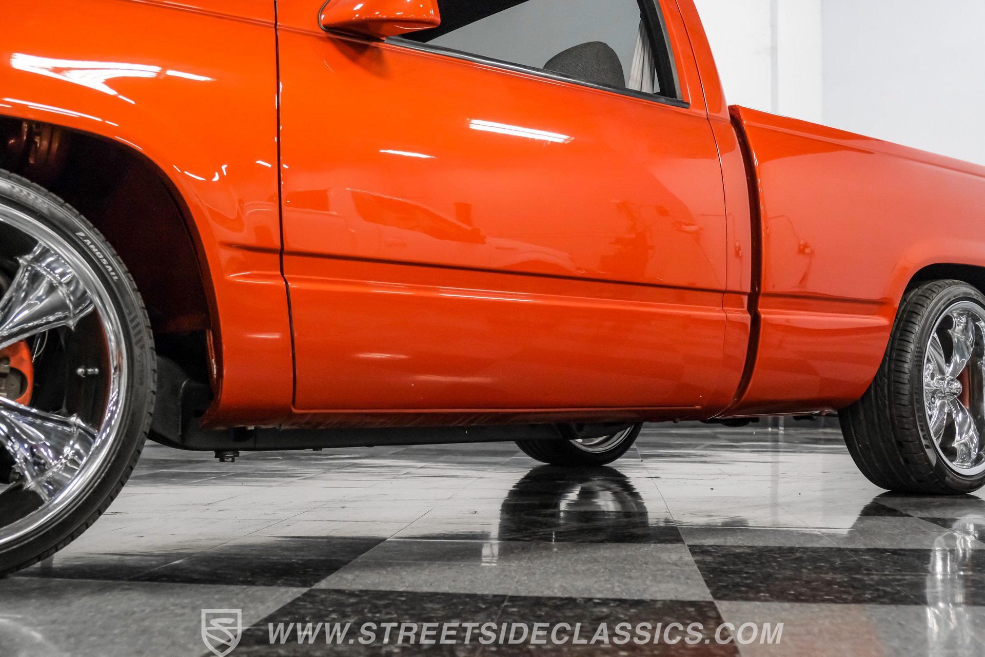 Used 1992 Chevrolet Silverado 1500 2WD Regular Cab image 22