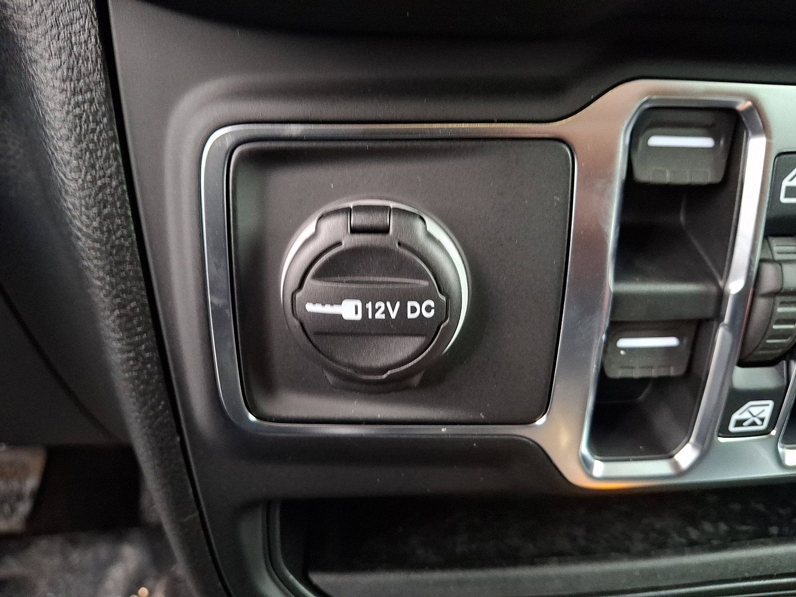 New 2026 Jeep Gladiator Sport image 18