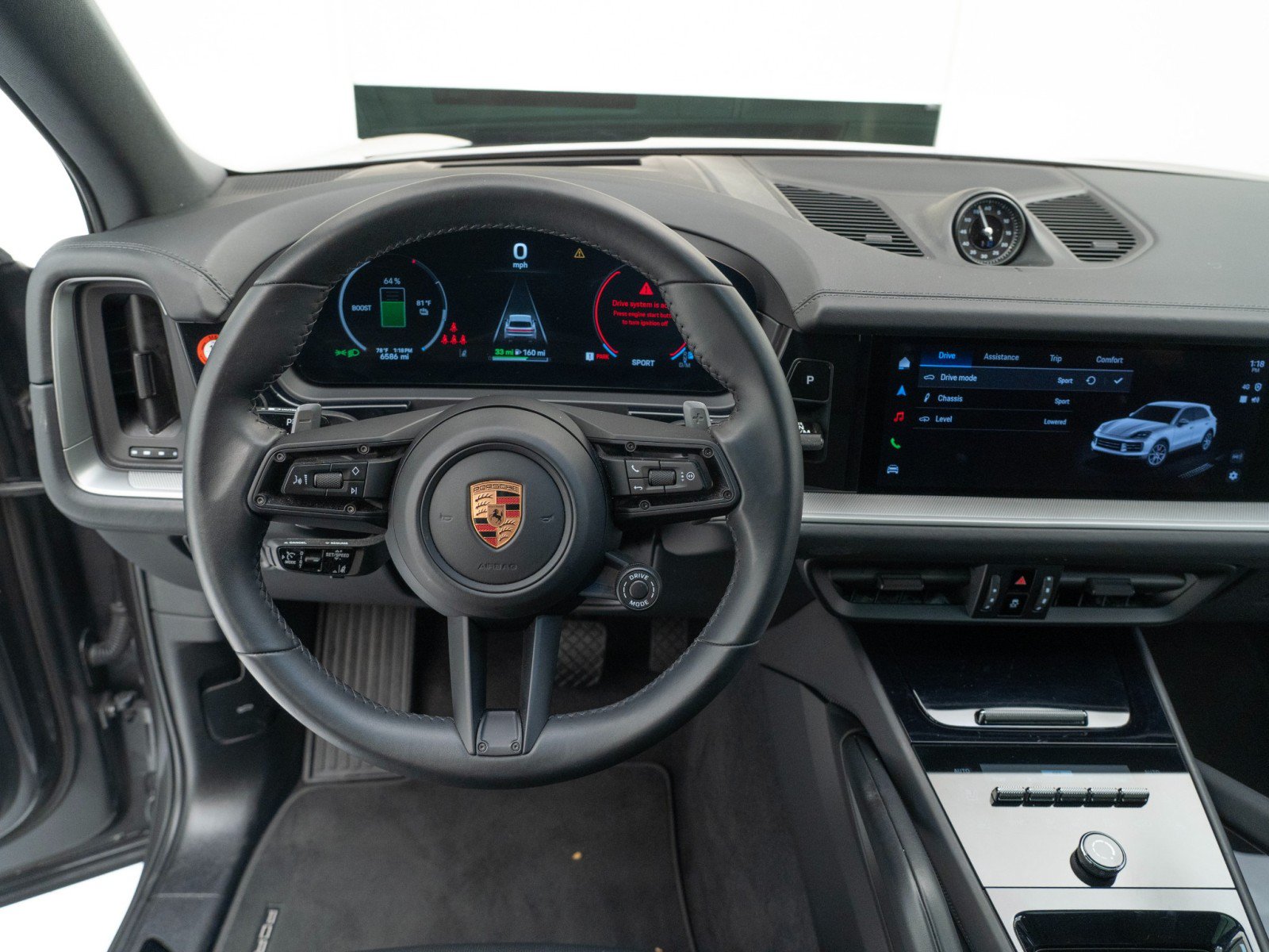 Certified 2025 Porsche Cayenne GTS AWD/4WD image 34