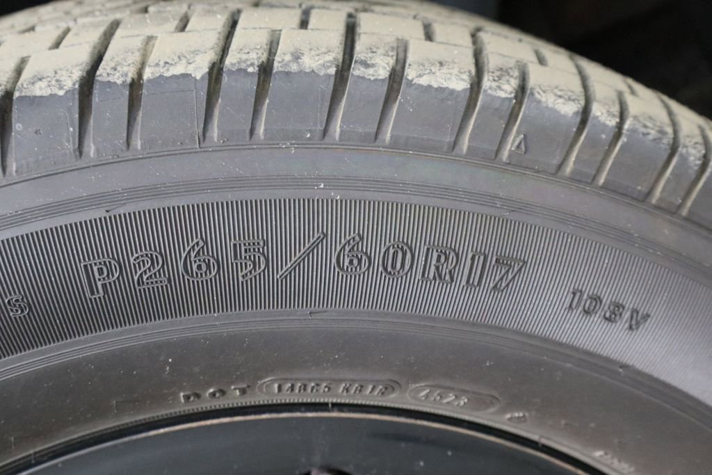 Used 2019 Chevrolet Tahoe 4WD w/ Enhanced Driver Alert Package image 37