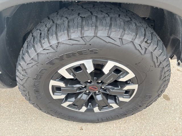 Used 2022 Nissan Frontier PRO-4X AWD/4WD image 18