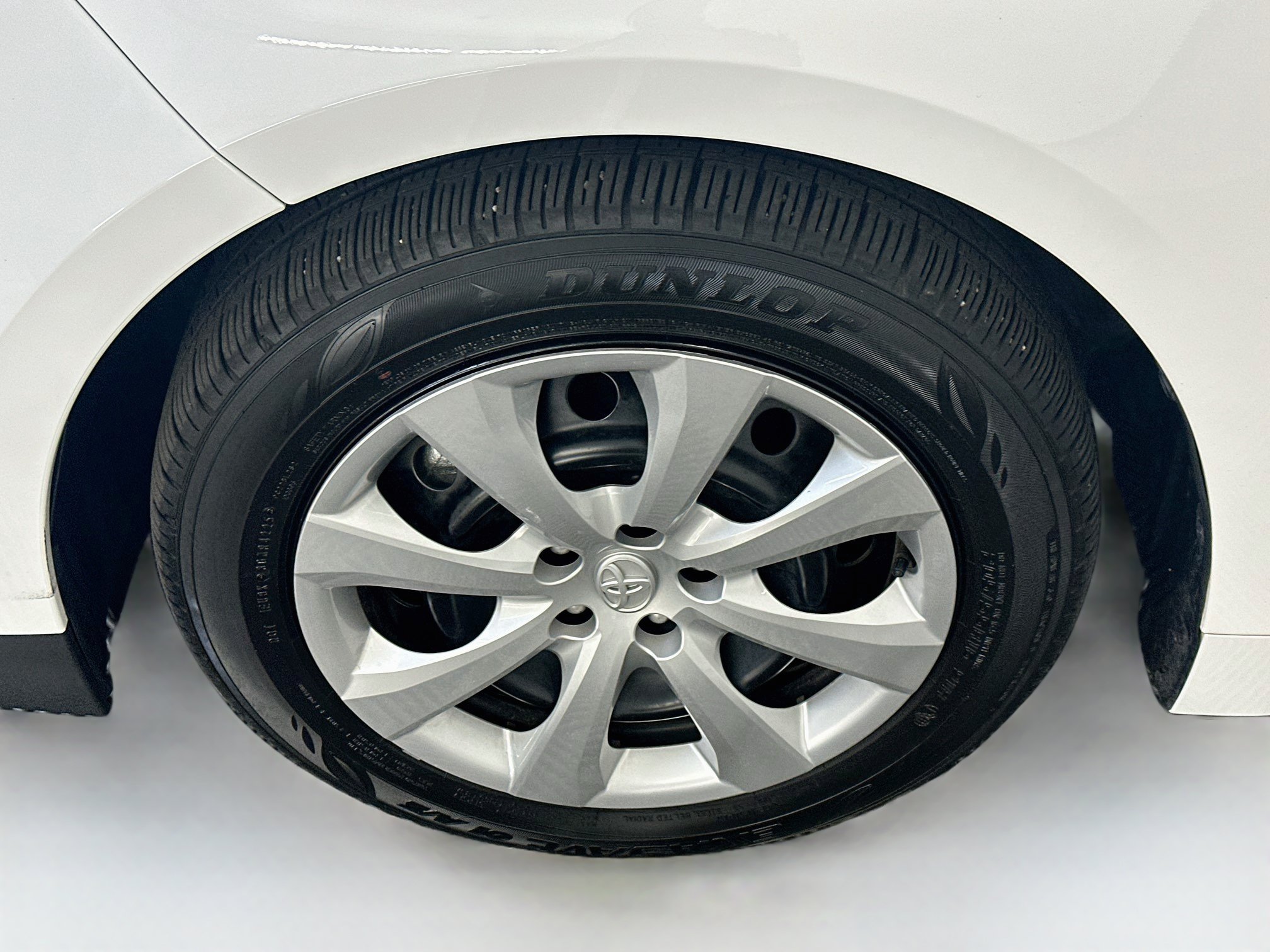 Used 2026 Toyota Corolla LE FWD image 35