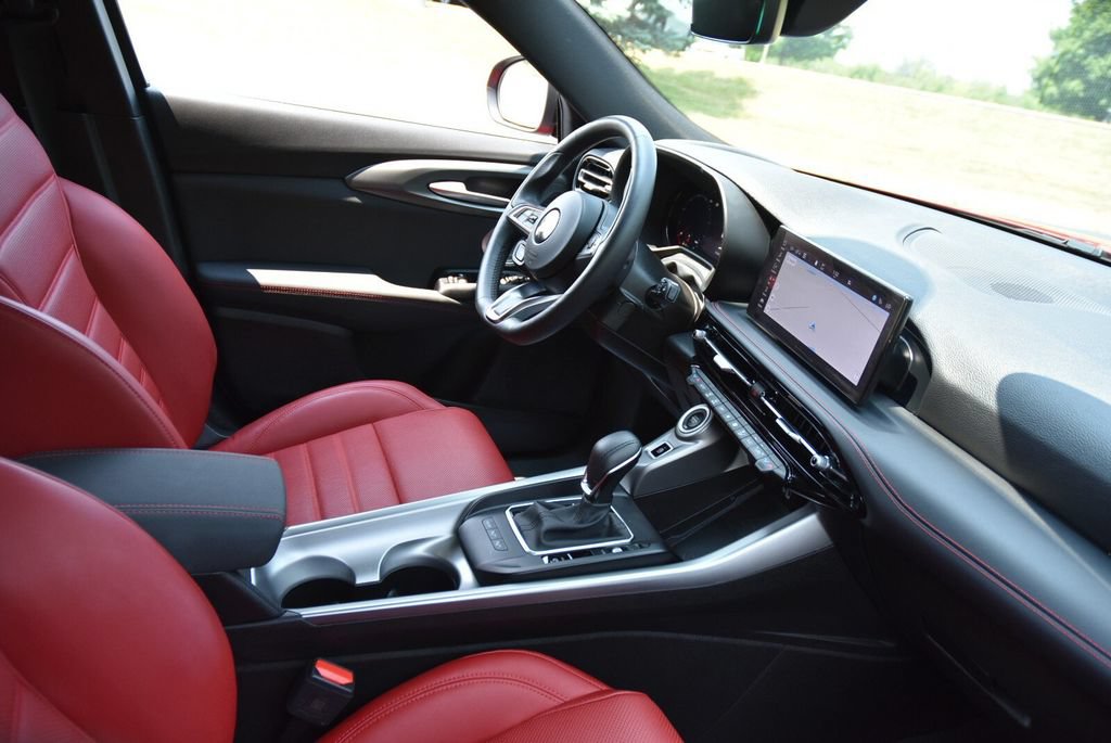 Used 2025 Dodge Hornet GT w/ GT Plus Package AWD/4WD image 29