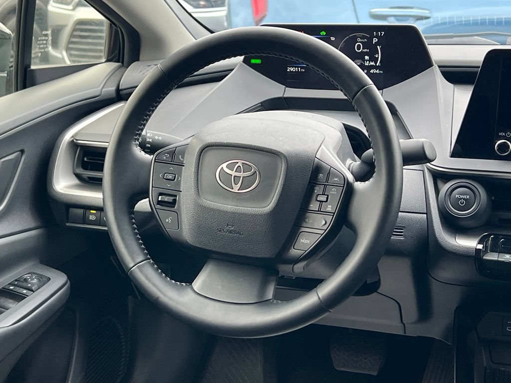 Used 2025 Toyota Prius LE FWD image 16