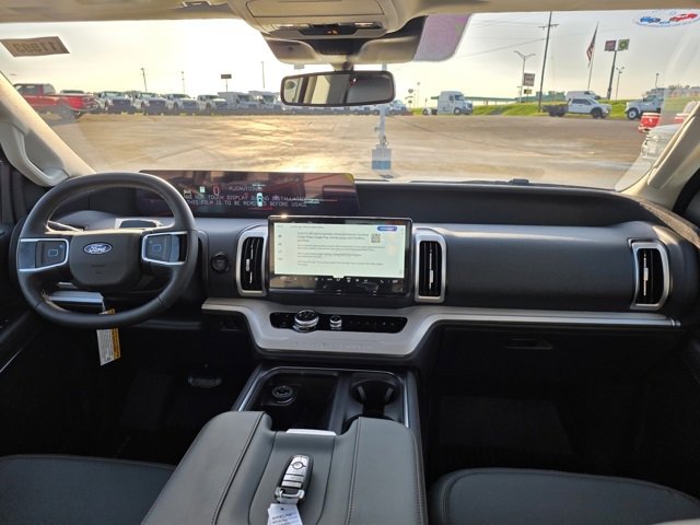 New 2025 Ford Expedition Max Active image 15