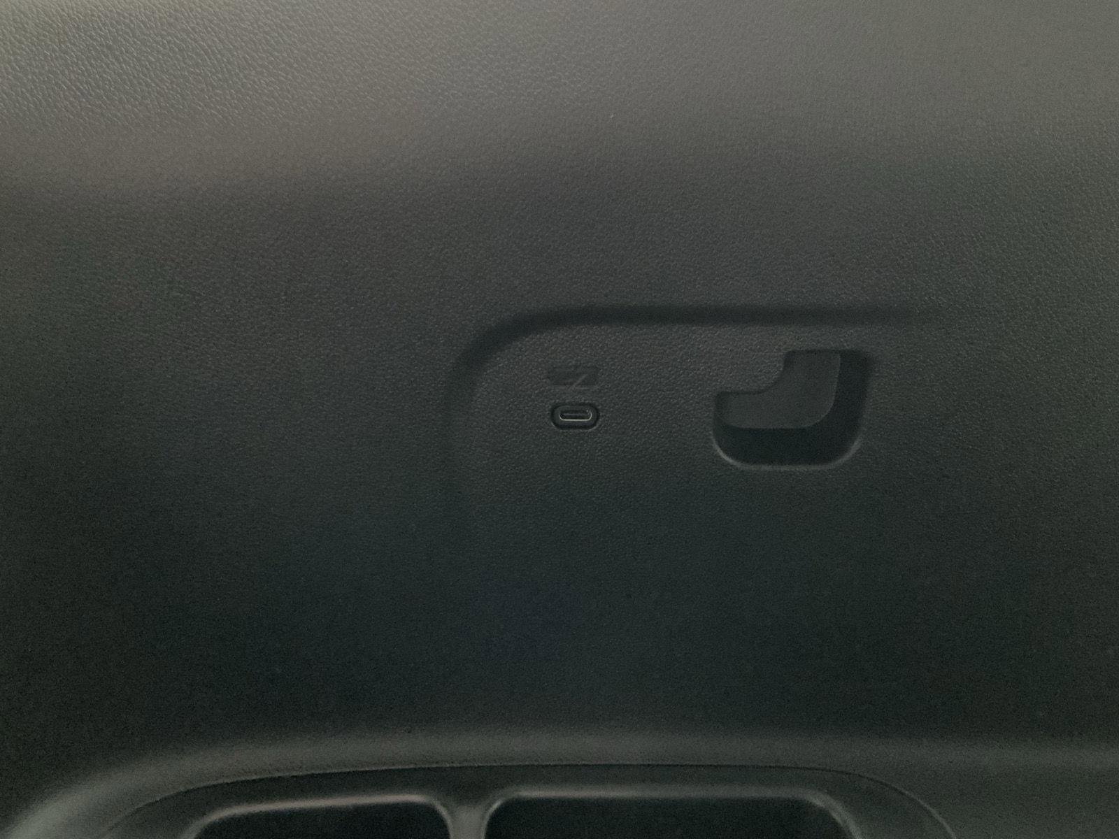 New 2026 GMC Acadia AT4 w/ Luxury Package image 60