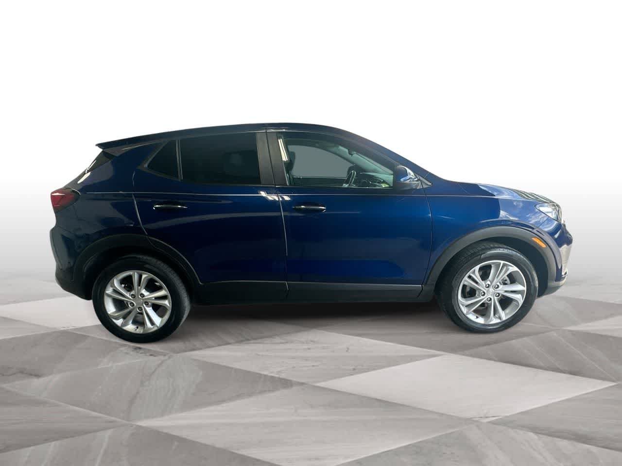Used 2023 Buick Encore GX Preferred w/ Cold Weather Comfort Package FWD image 9