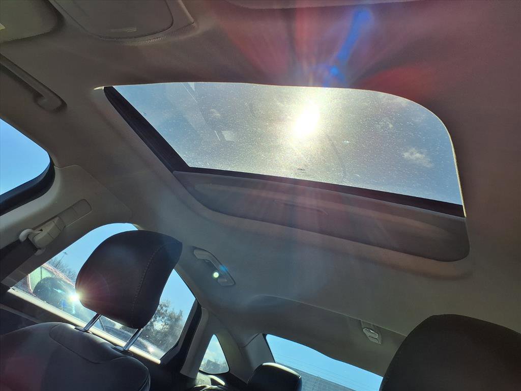 Used 2014 Ford Fusion SE w/ Equipment Group 202A image 5