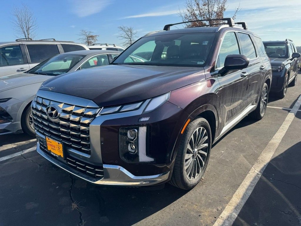Used 2024 Hyundai Palisade Calligraphy image 4