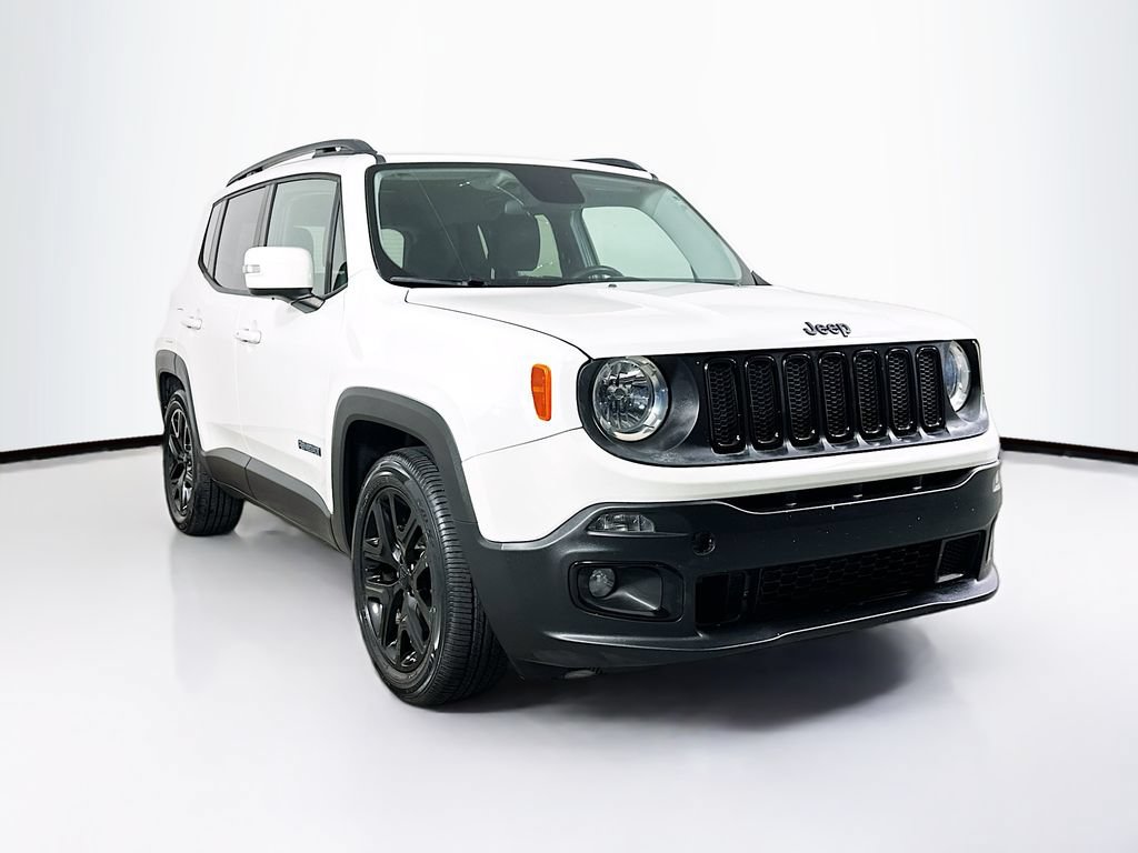 Used 2017 Jeep Renegade Altitude FWD image 2