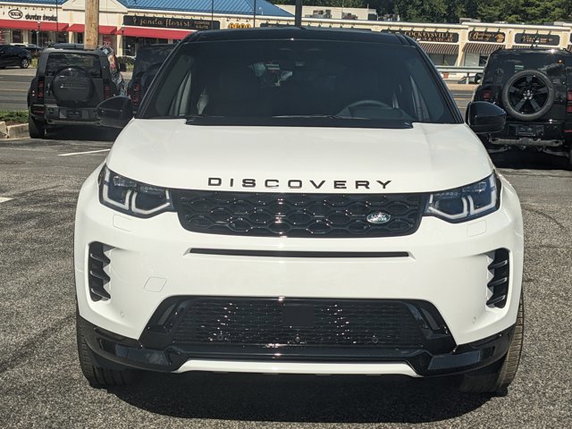 New 2025 Land Rover Discovery Sport Dynamic SE image 6