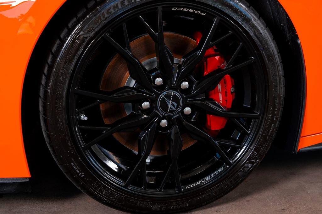 Used 2023 Chevrolet Corvette Stingray Premium Cpe w/ Z51 Performance Package RWD image 16