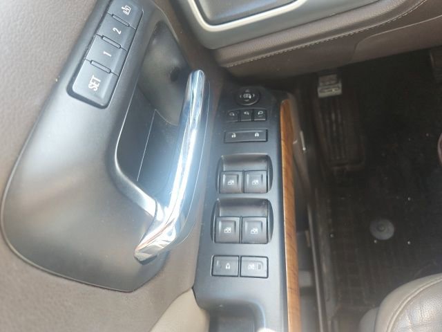 Used 2014 GMC Sierra 1500 SLT w/ SLT Crew Cab Value Package AWD/4WD image 16