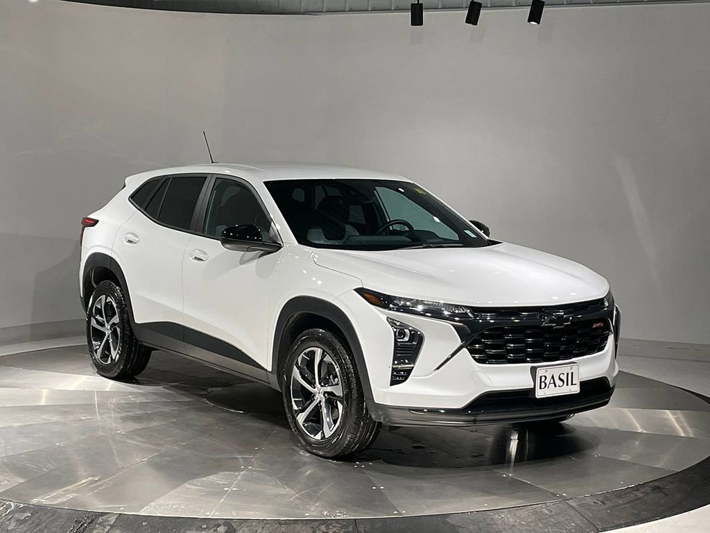 Used 2024 Chevrolet Trax RS w/ Driver Confidence Package image 37