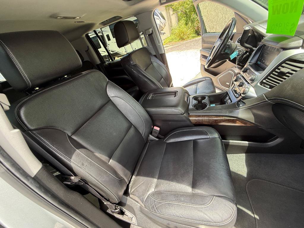 Used 2020 Chevrolet Suburban LT AWD/4WD image 14