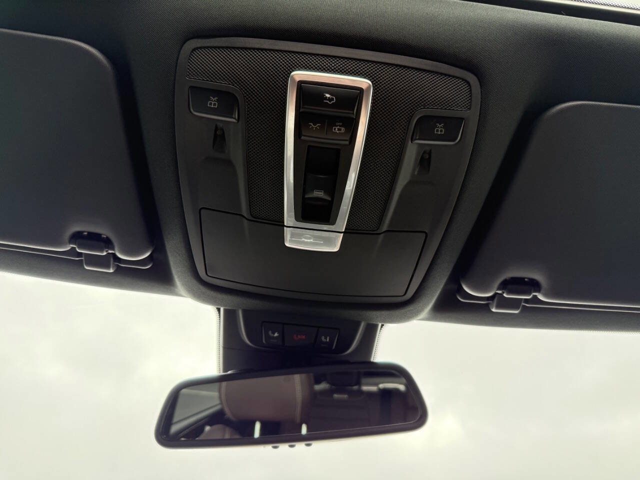 Used 2014 Mercedes-Benz ML 63 AMG 4MATIC image 18