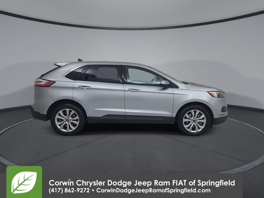Used 2024 Ford Edge Titanium image 17