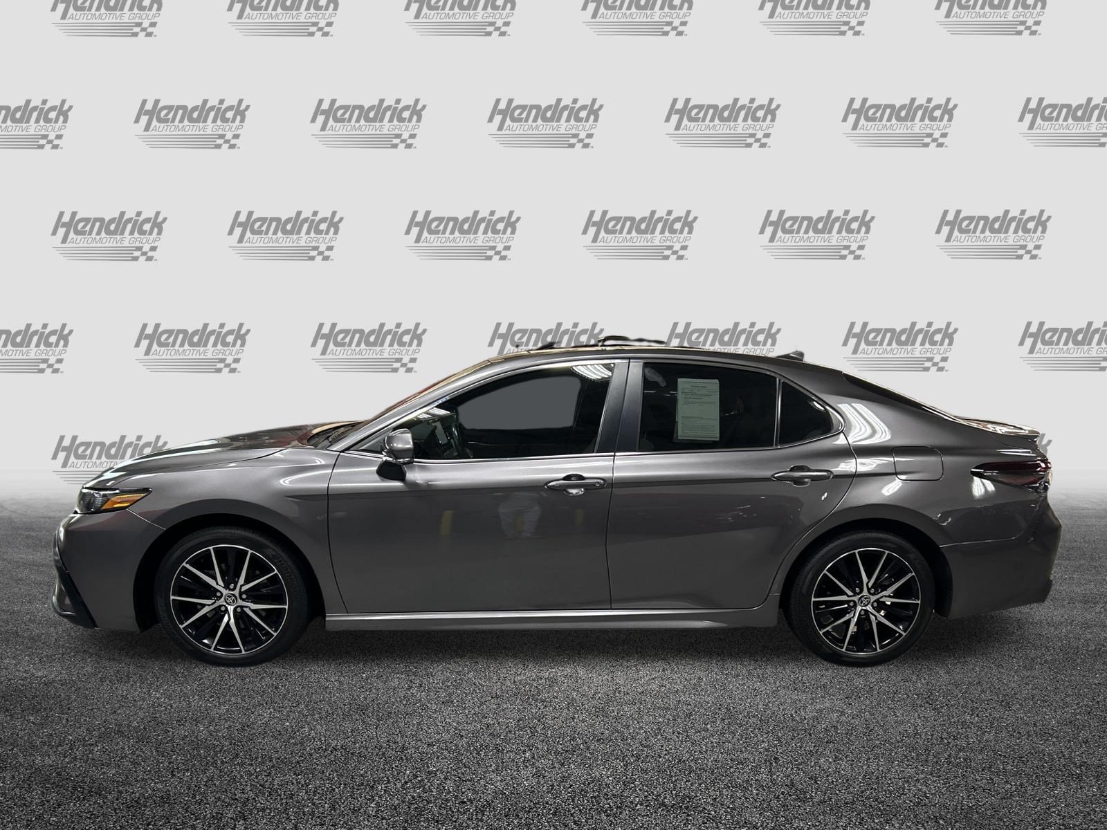 Used 2024 Toyota Camry SE w/ Cold Weather Package FWD image 7