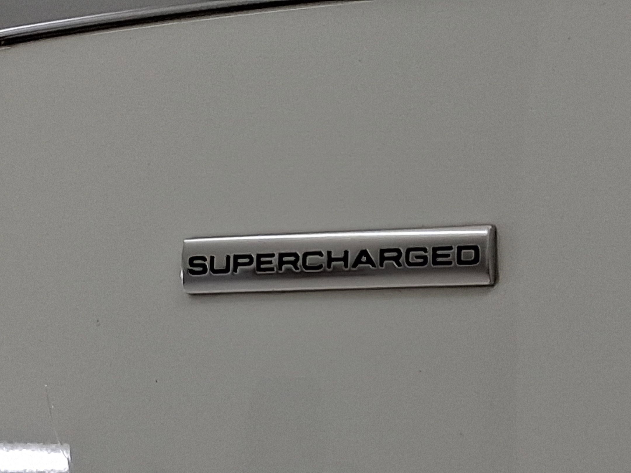 Used 2015 Land Rover Range Rover Supercharged image 23