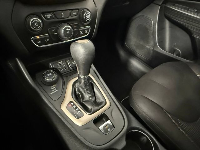 Used 2016 Jeep Cherokee 75th Anniversary AWD/4WD image 24