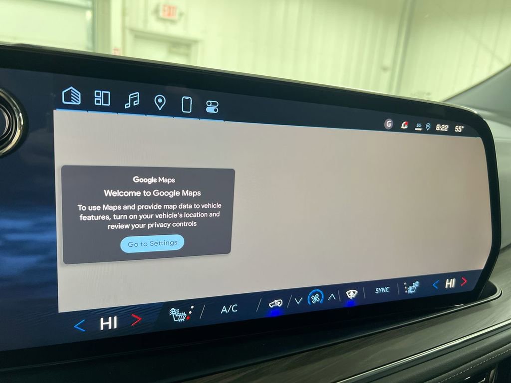 Used 2025 Chevrolet Suburban LT image 14