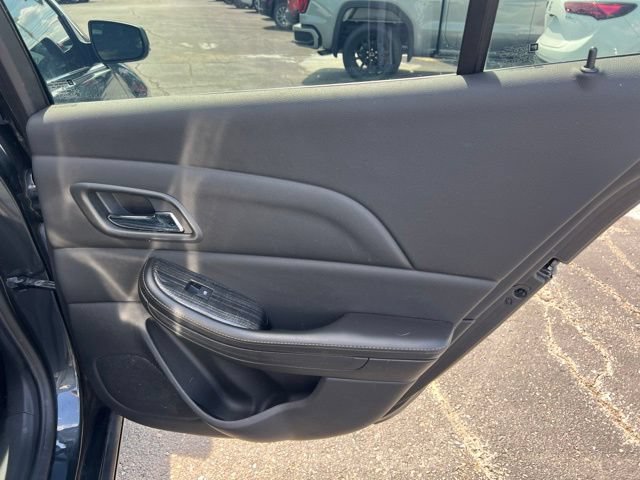 Used 2016 Chevrolet Malibu LT FWD image 13