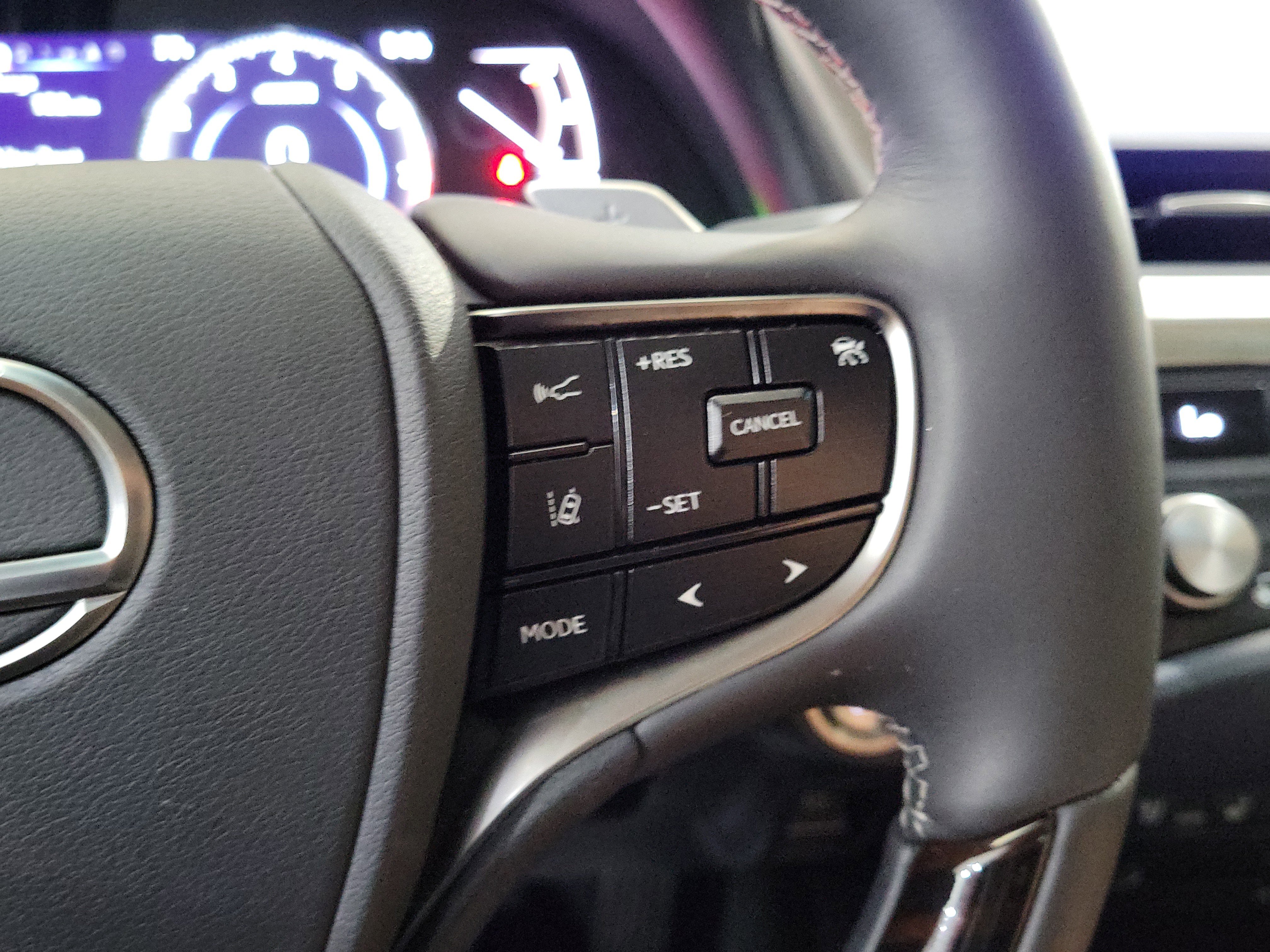 Used 2021 Lexus ES 350 w/ Premium Package image 18