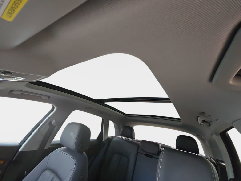 Used 2023 Audi Q5 2.0T Premium w/ Convenience Package image 25