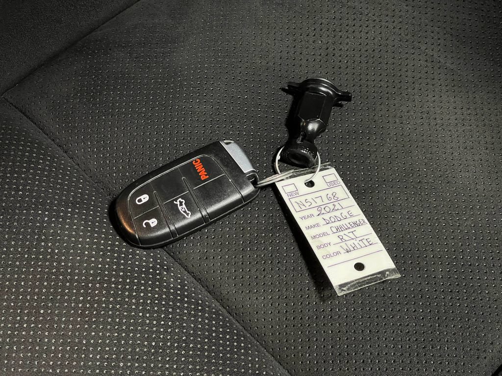 Used 2021 Dodge Challenger R/T Scat Pack RWD image 39