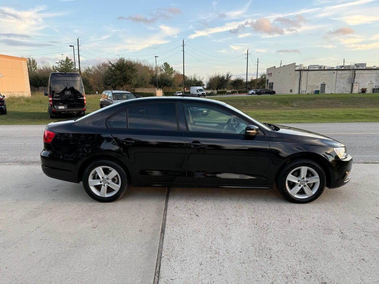Used 2012 Volkswagen Jetta TDI image 5