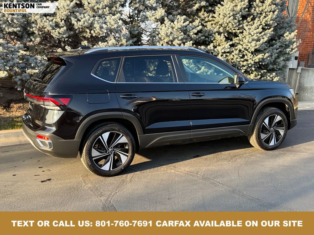 Used 2025 Volkswagen Taos SE image 9