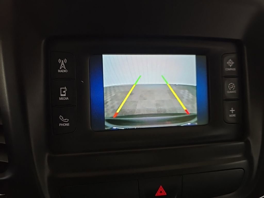 Used 2015 Chrysler 200 Limited w/ Convenience Group image 23