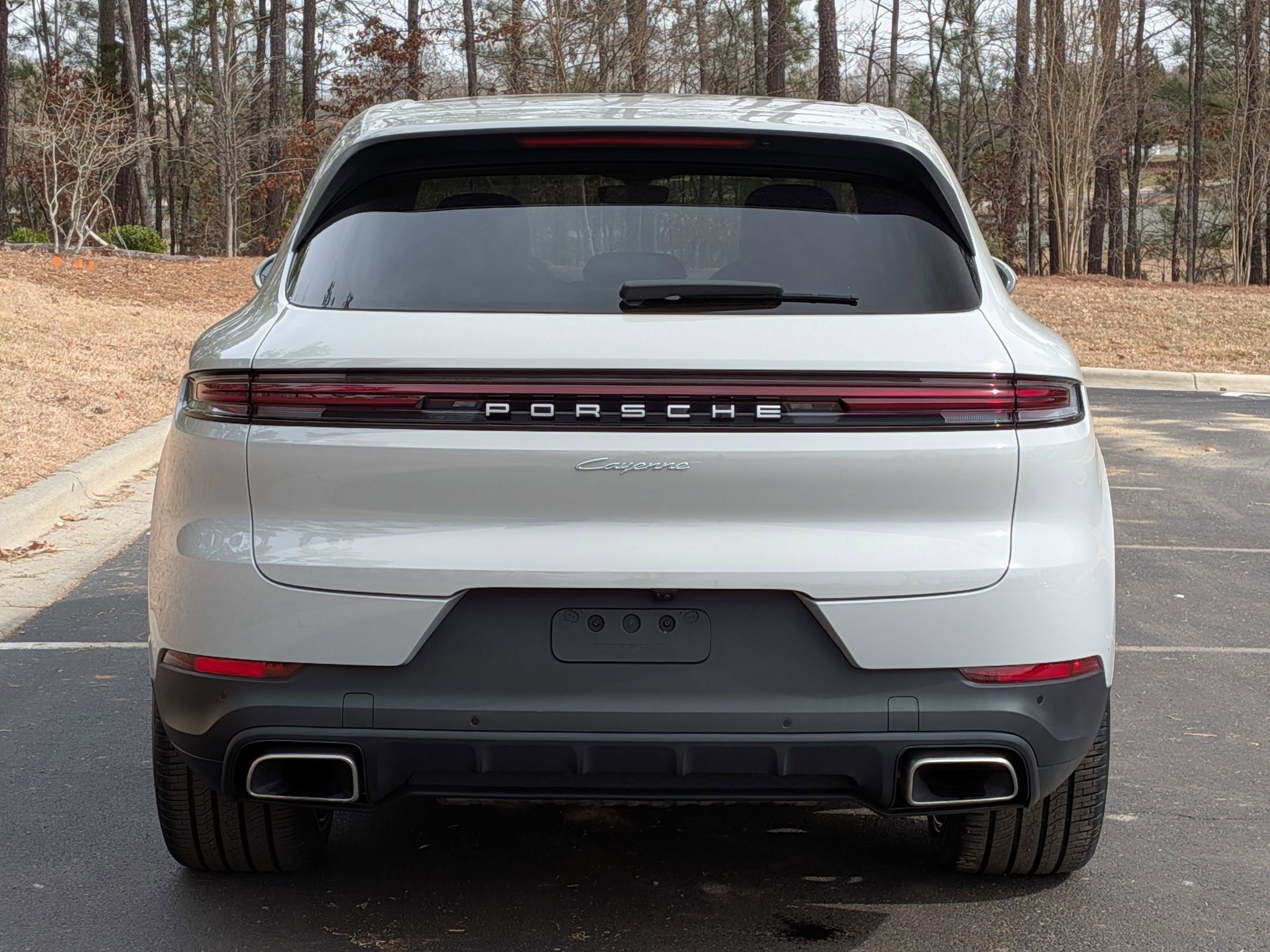 Used 2025 Porsche Cayenne AWD/4WD image 6