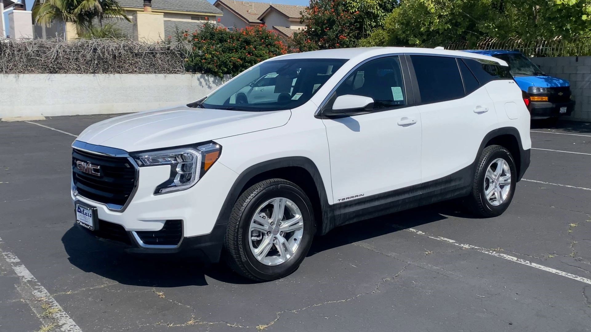 Used 2024 GMC Terrain SLE image 5