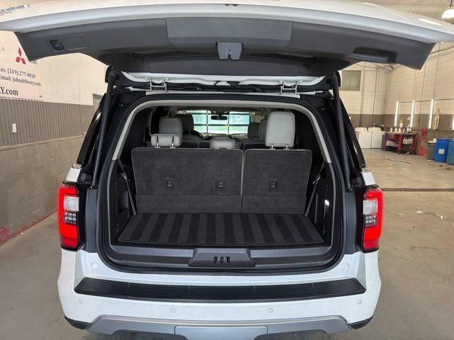 Used 2018 Ford Expedition Limited w/ Equipment Group 301A AWD/4WD image 5