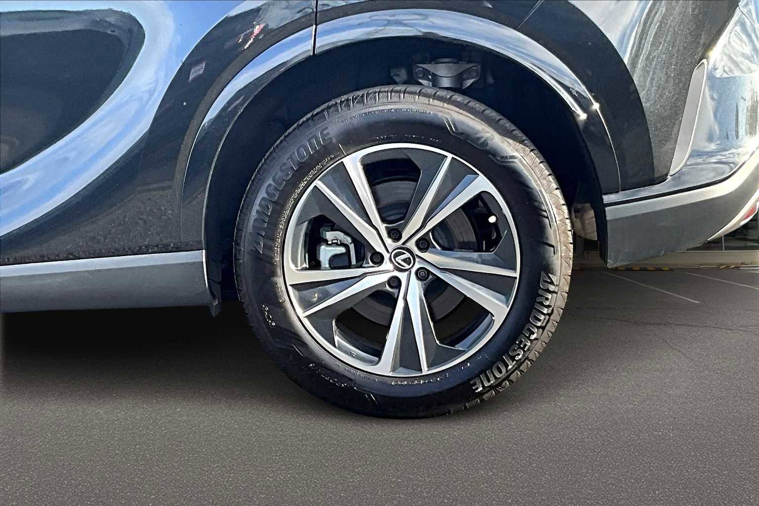 Used 2024 Lexus RX 350 FWD image 36