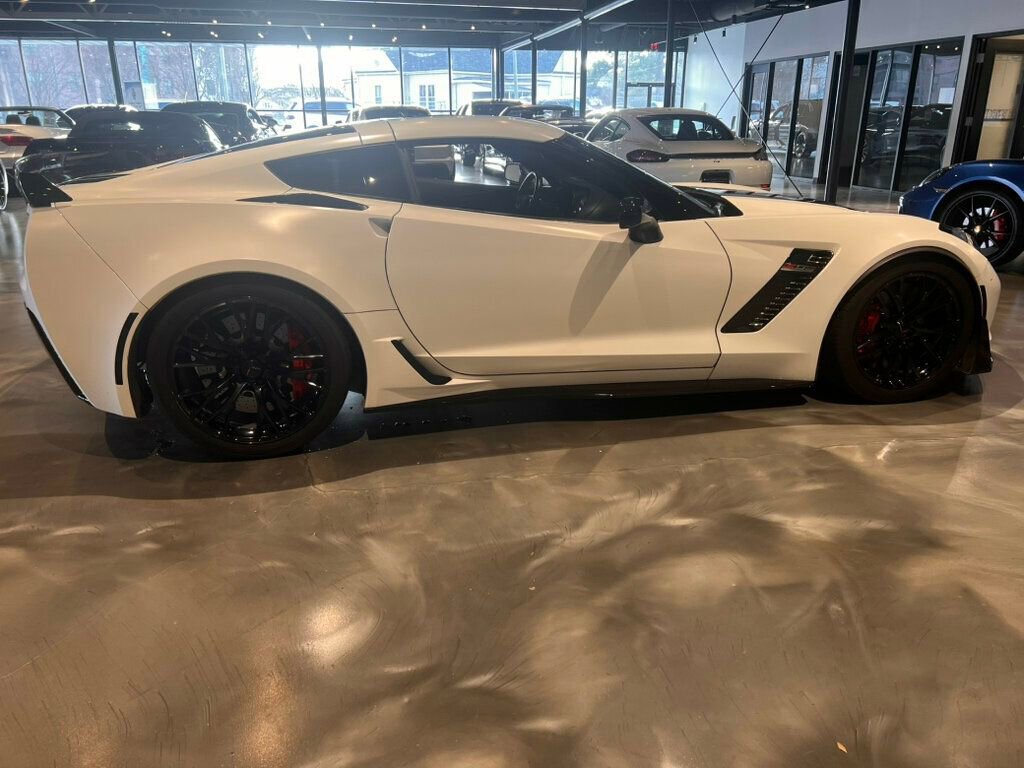 Used 2017 Chevrolet Corvette Z06 w/ Z07 Performance Package image 6