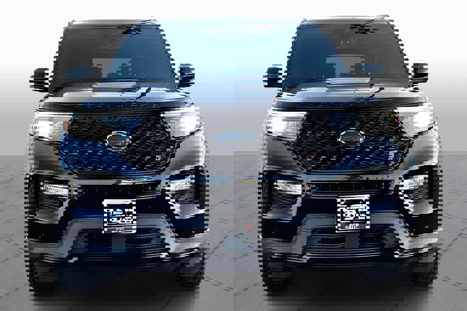 Used 2020 Ford Explorer ST w/ ST Street Pack image 4
