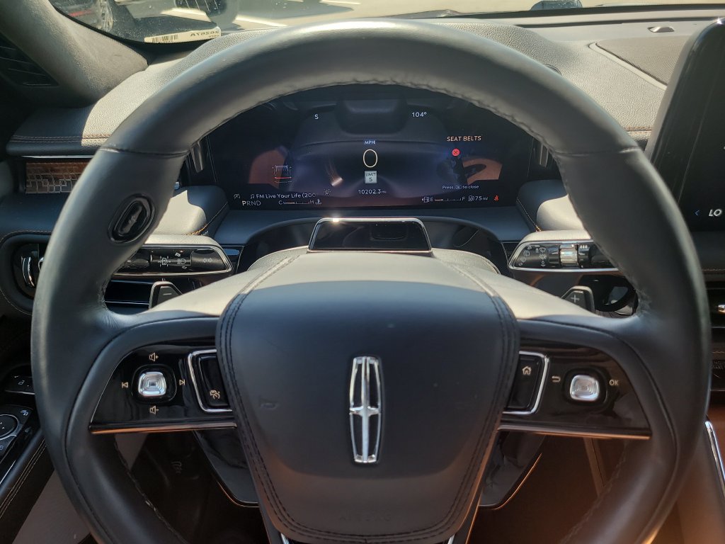 Certified 2025 Lincoln Aviator Black Label AWD/4WD image 28