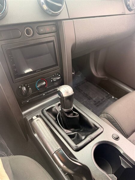 Used 2005 Ford Mustang GT RWD image 11