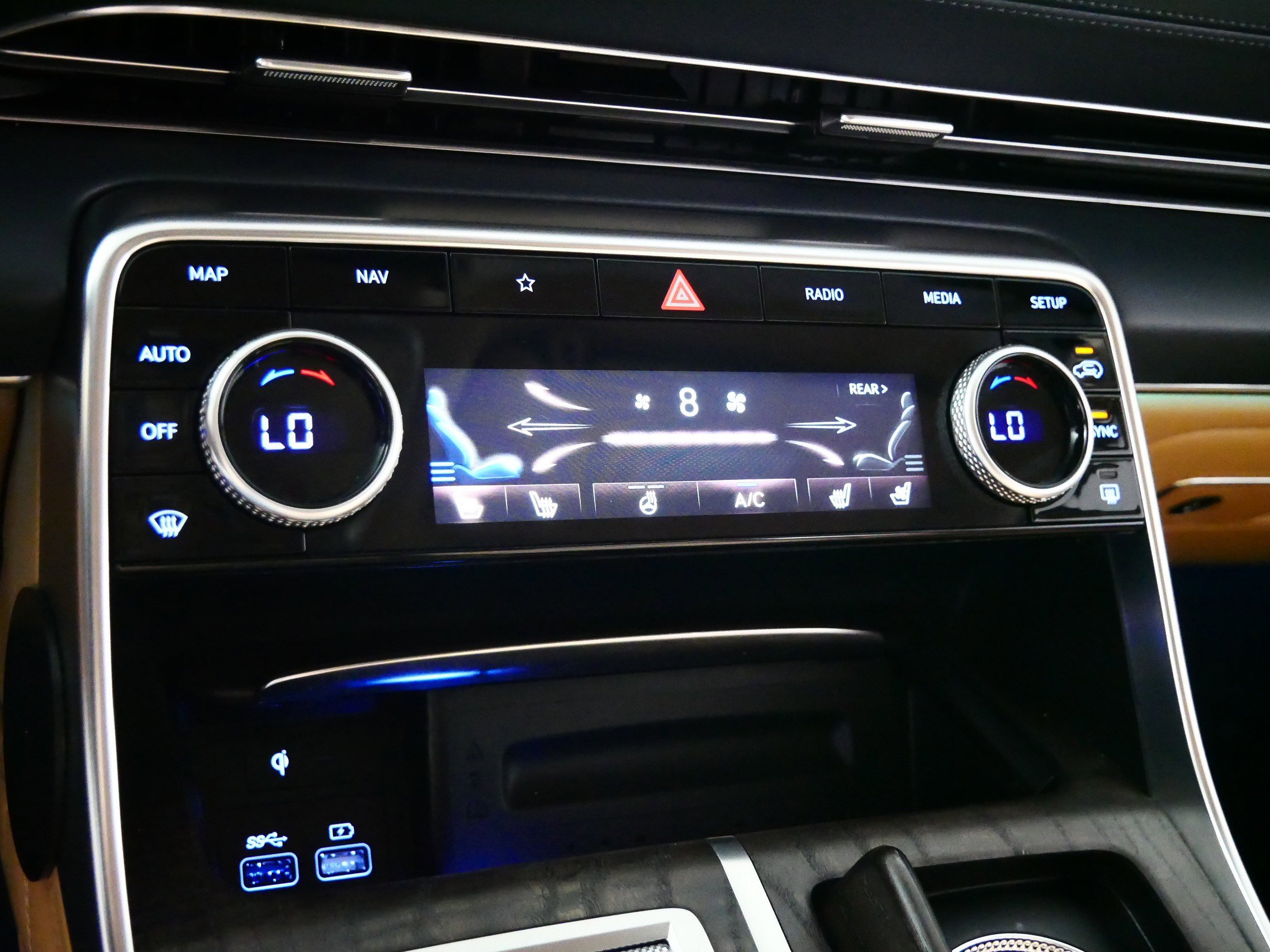 Used 2024 Genesis GV80 3.5T Advanced AWD/4WD image 23