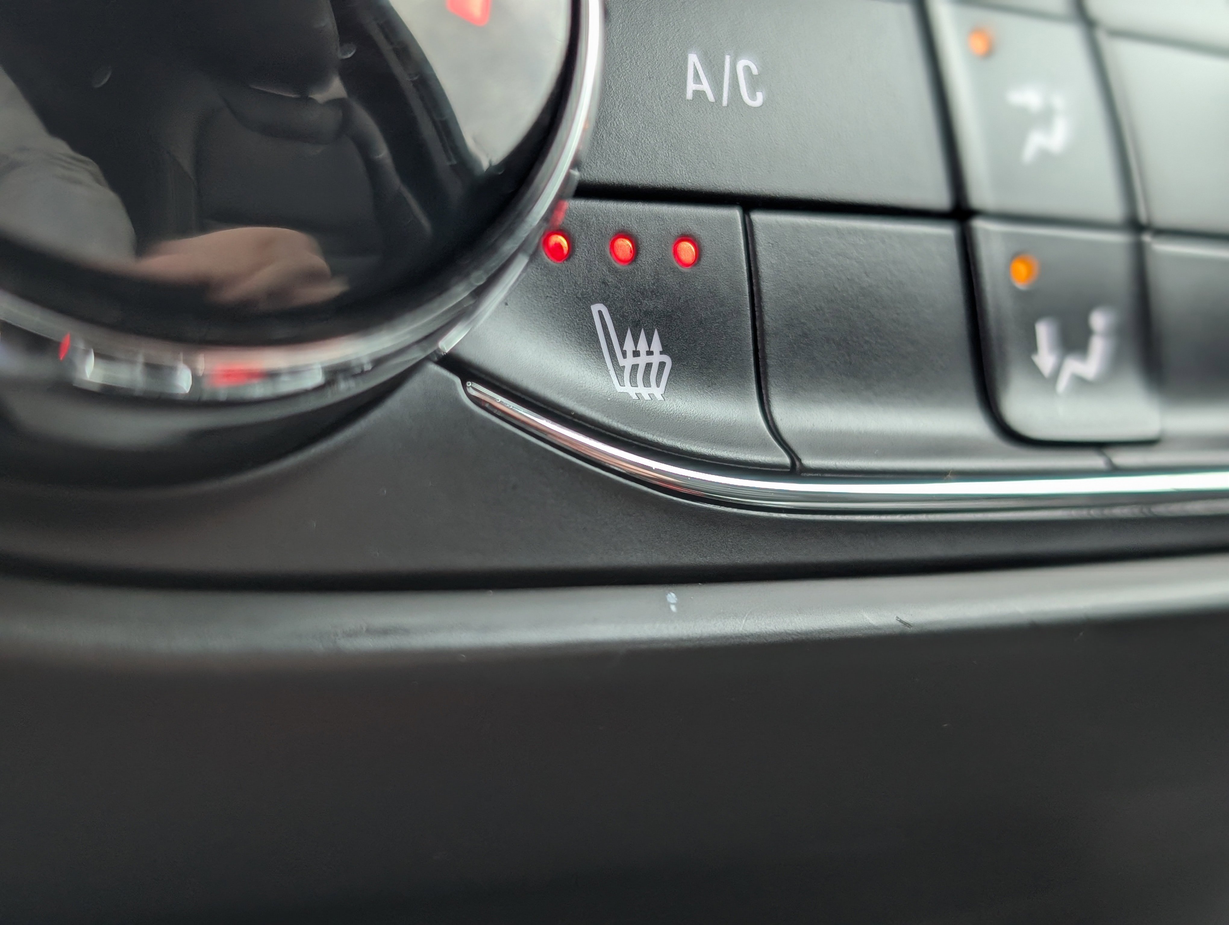 Used 2023 Chevrolet TrailBlazer ACTIV image 4