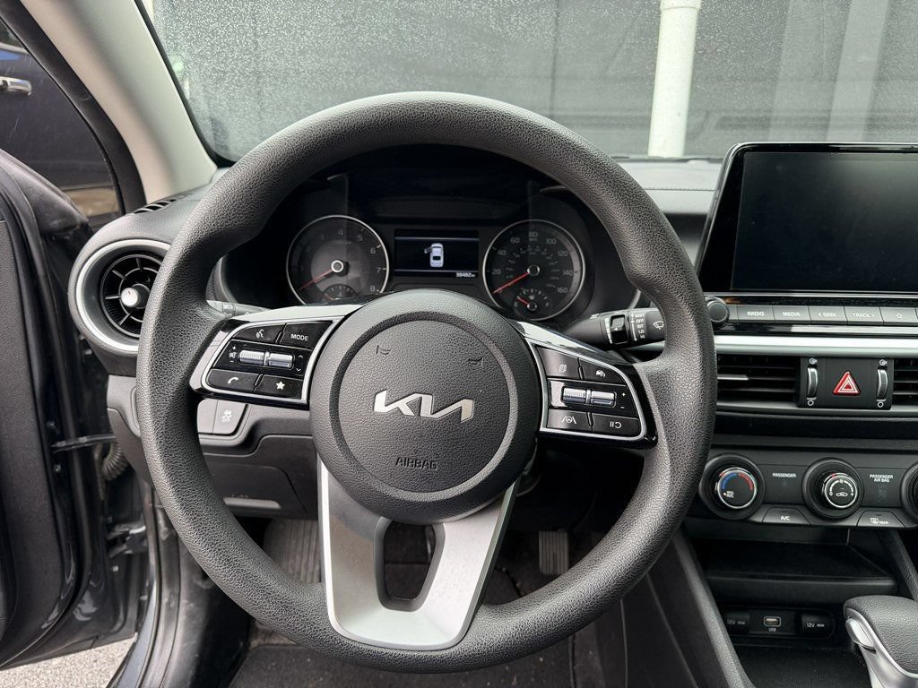 Used 2023 Kia Forte LXS FWD image 16