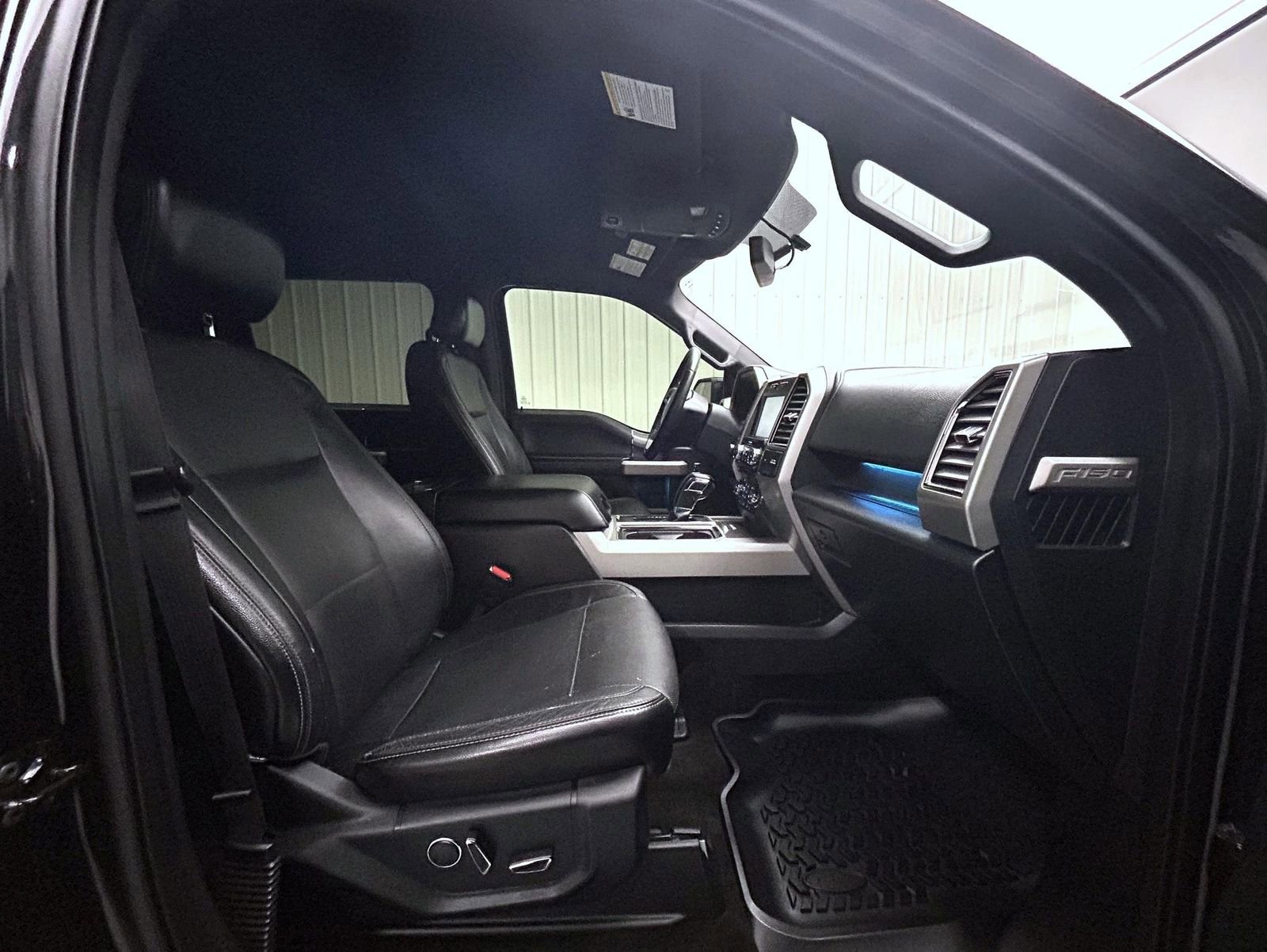 Used 2015 Ford F150 Lariat image 15