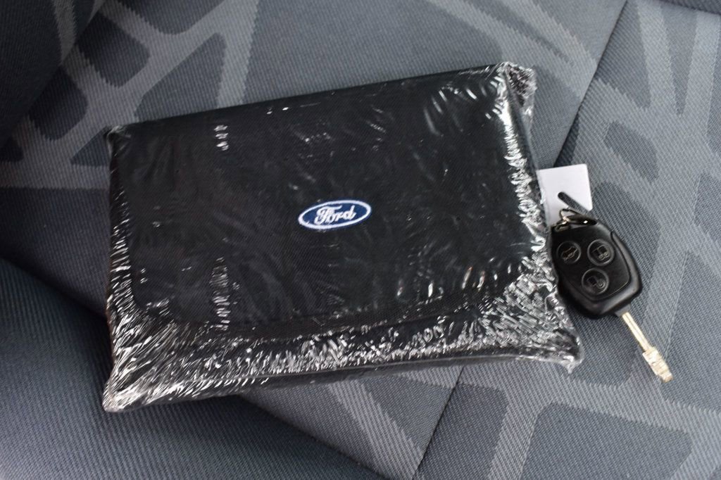 Used 2012 Ford Transit Connect XLT image 12