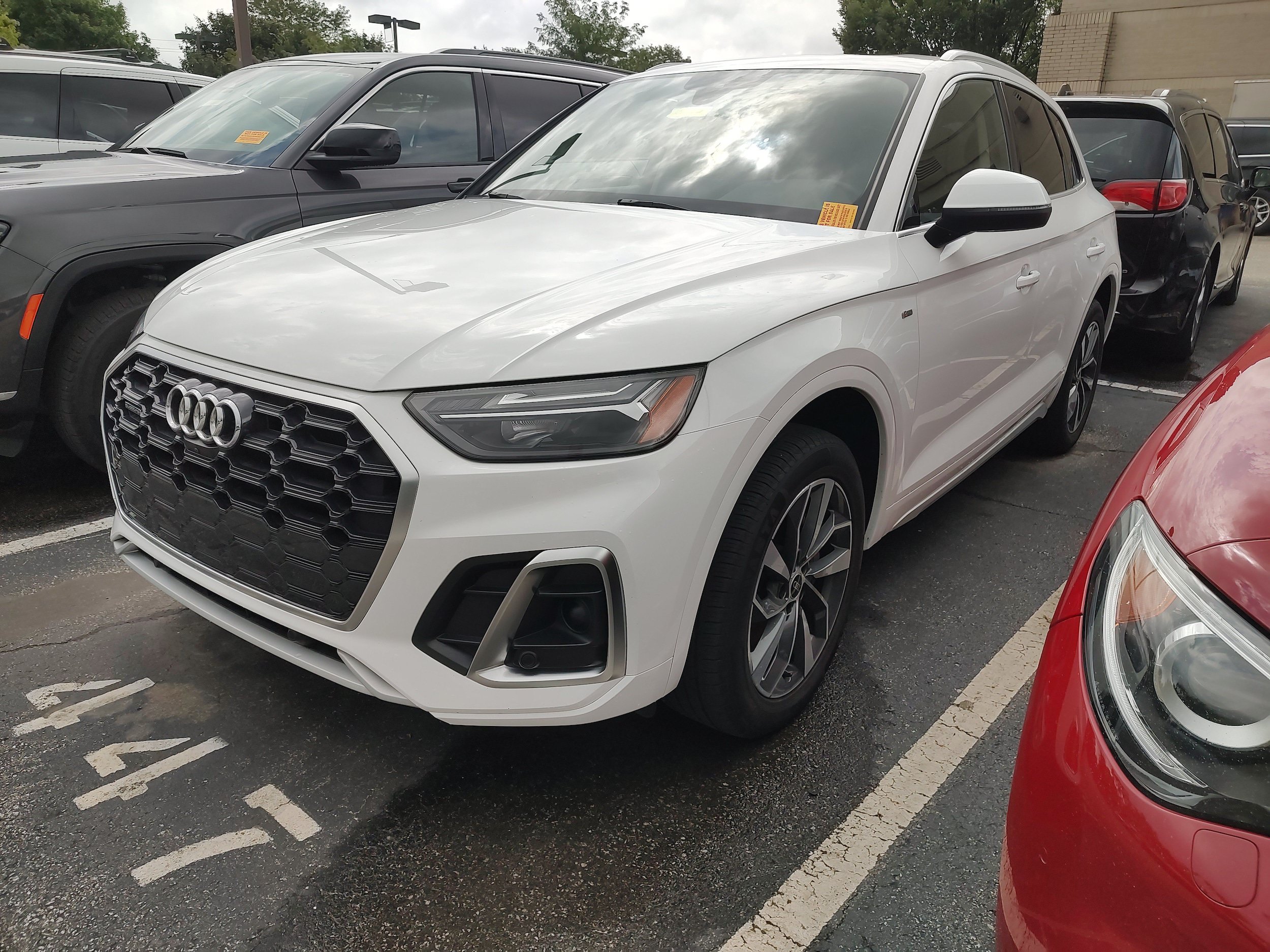 Used 2024 Audi Q5 2.0T Premium Plus AWD/4WD image 2